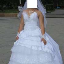 Пышное свадебно платье, в Омске