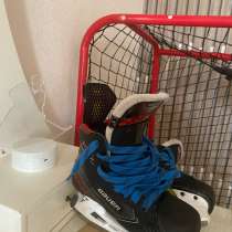 Коньки хоккейные Vapor размер 33-34, в Нижневартовске