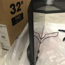 Продам телевизор, покупала в сентябре, продаю в связи с пере, в Казани