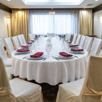 Новогодний банкет от 3000 руб в Бизнес отеле Протон, в Москве
