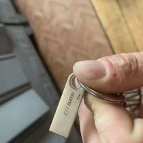Продам флешку внешний накопитель на 1 тб, в Челябинске