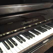 Отдам пианино черное в хорошем состояниисамовывоз, в Москве