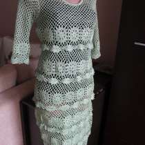 Продаю вязаное крючком платье из вискозного шелка, в Чебоксарах