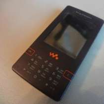 сотовый телефон Sony-Ericsson W950i, в Москве