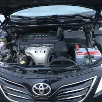 Продаю автомобиль Тойота камри, в Москве