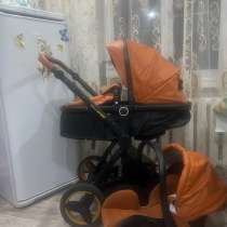 Продаю коляску новую с люлькой, пользовались один сезон !, в Москве