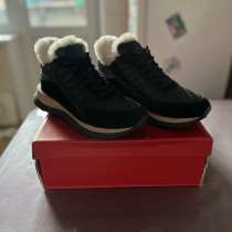 Кроссовки зимние, в Подольске