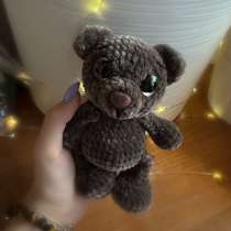 Вязаный мишка, в Москве