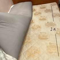 Кровать с матрасом за недорого!, в Санкт-Петербурге