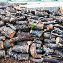 Продаются дрова, в Ялте