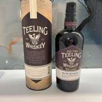 Пустая бутылка и упаковка от виски, в Москве