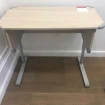 Растущая парта Дэми, в Москве