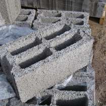 Блок керамзитобетонный, бетонный, фундаментный, в Санкт-Петербурге