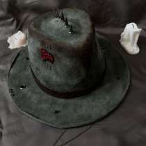 Шляпа, в Москве