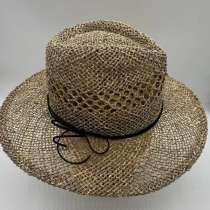 Шляпа, в Москве