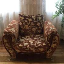 Продаю диван и 2 кресла, в Курске