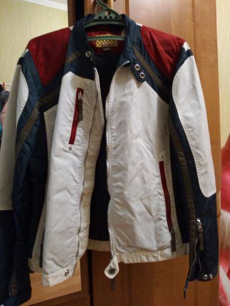 Продам куртку ветровку мужскую в Нижневартовске фото 3
