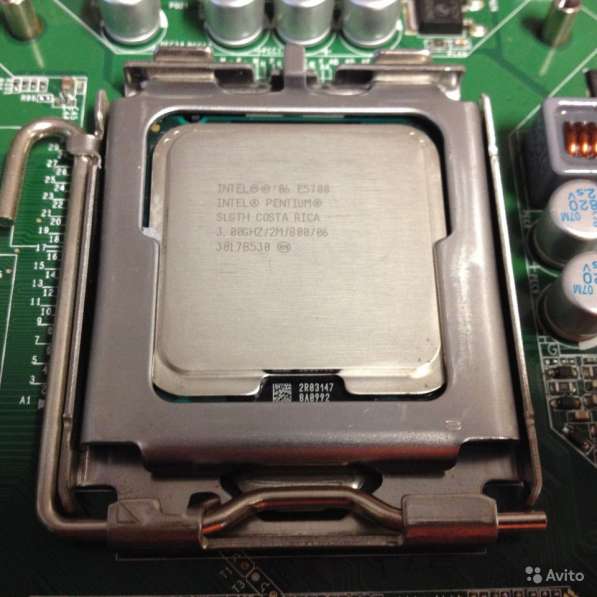 Практически новый двух ядерный Проц Intel E5700
