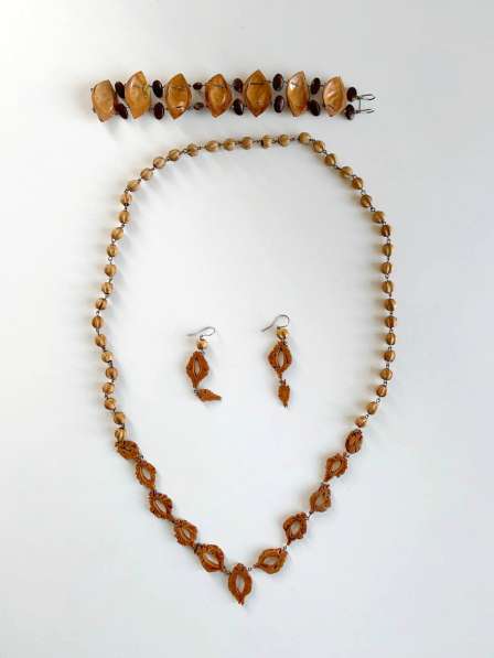 Набор украшений из персиковых косточек в Тюмени фото 4
