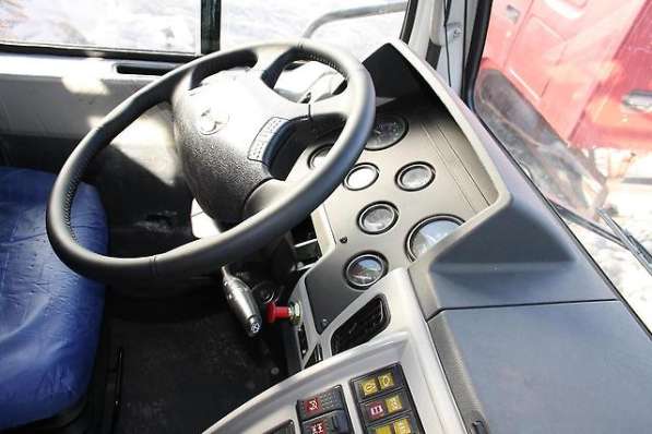 Продам автокран 30 тн-49м, Zoomlion QY30V, 2011 г/в в Перми