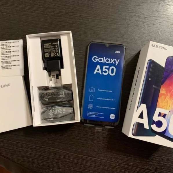 SAMSUNG GALAXY A50