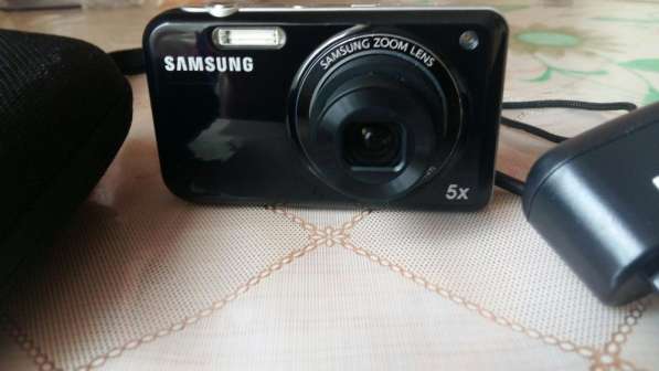 Цифровой фотоаппарат SAMSUNG
