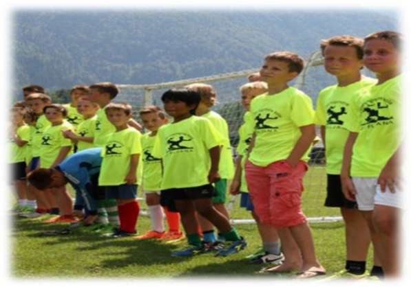 Дети от 7 до 13 лет в летний футбольный лагерь
