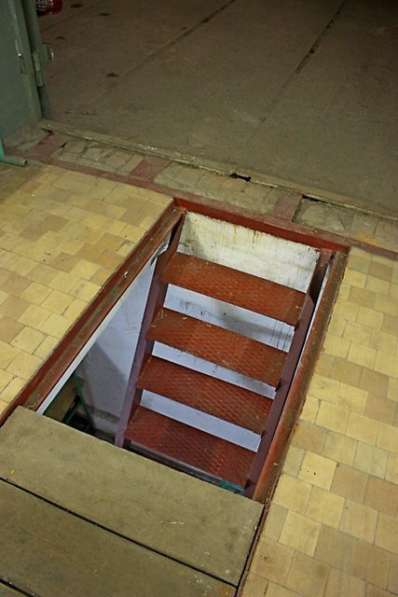 Подземный, внизу большая комната, гараж! в Новосибирске фото 6