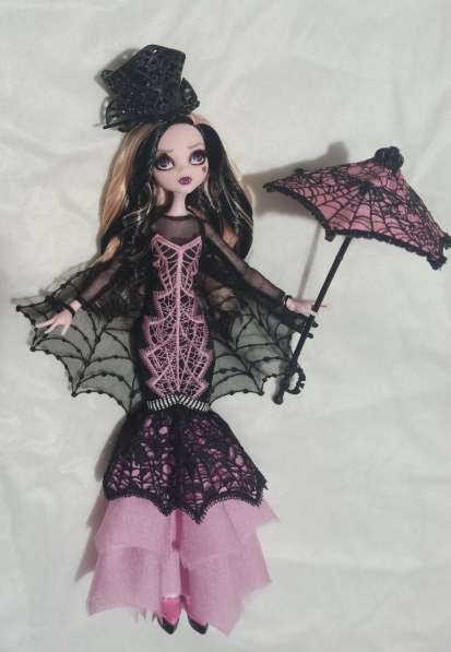 Monster High Draculaura Collector doll