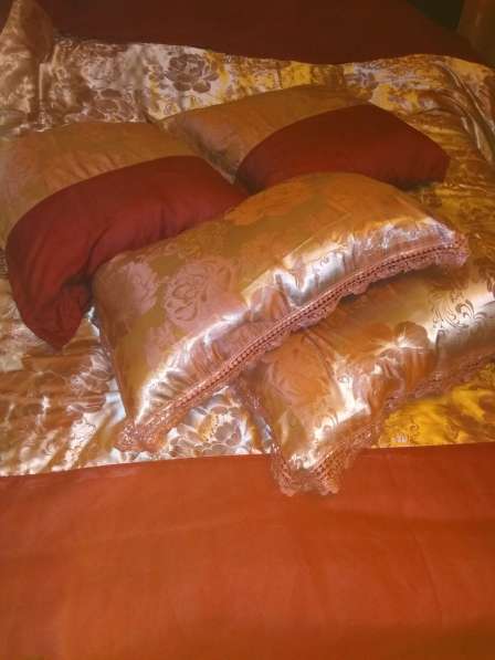 Подарочный спальный комплект декорированный шелком, кружевом в Волхове фото 3