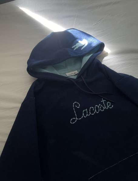 Lacoste толстовка в фото 3