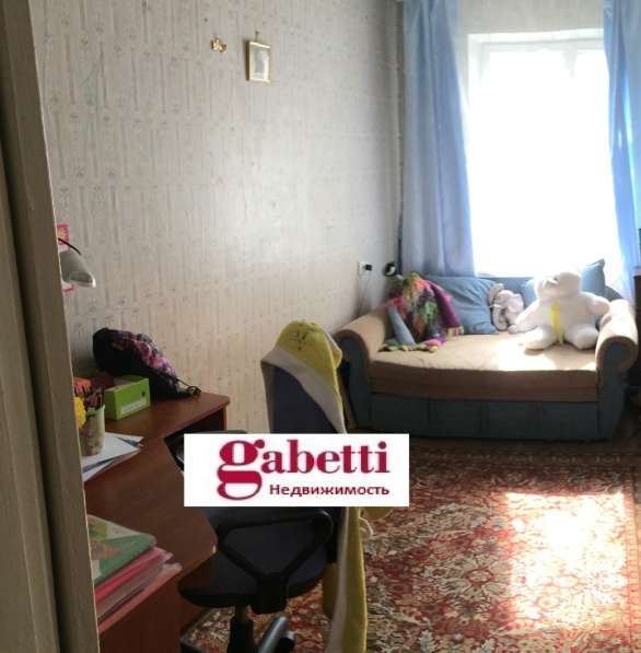 Продам трехкомнатную квартиру в Керчи фото 4