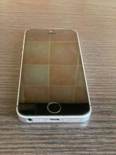 IPhone se 32gb в Омске фото 5