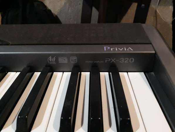 Продаю цифровое пианино Casio Privia PX-320 в Севастополе