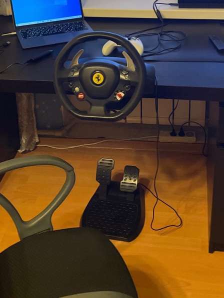 Руль thrustmaster 458 italia