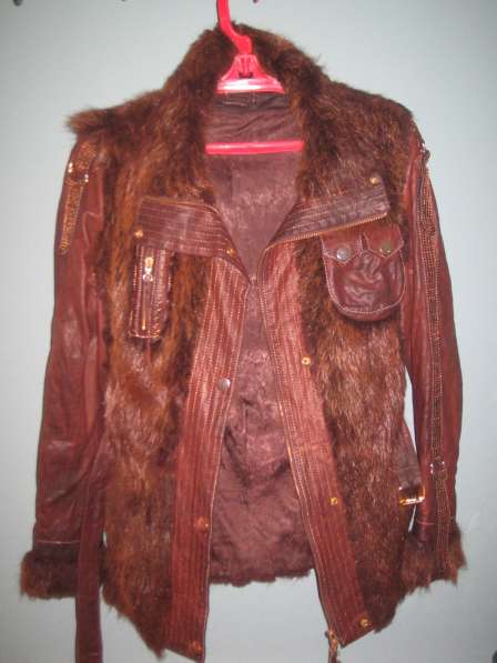 Куртка кожаная женская с меховыми вставками