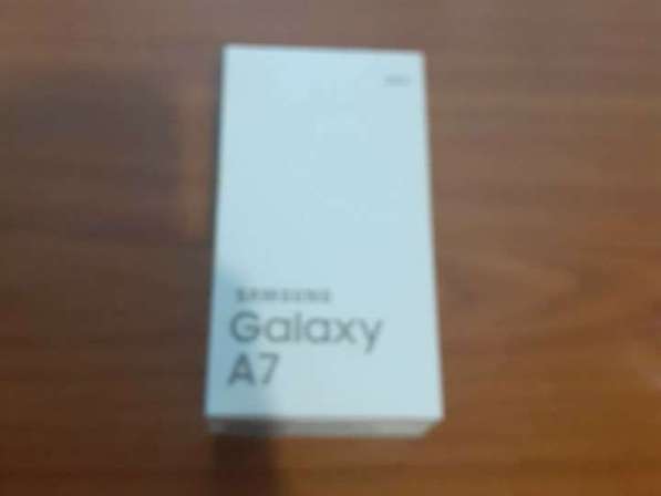Самсунг Galaxy A7 в Семикаракорске