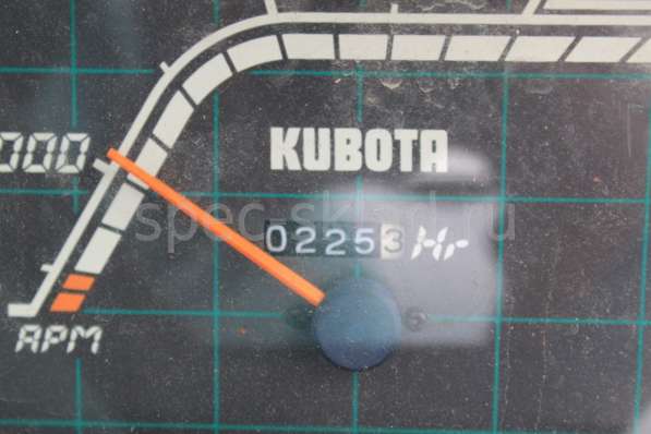 Японский мини трактор KUBOTA B1-15D в Волгограде фото 8