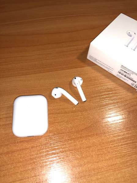 AirPods 2 в Санкт-Петербурге фото 4