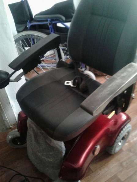 Новая элекрическая инвалидная коляска