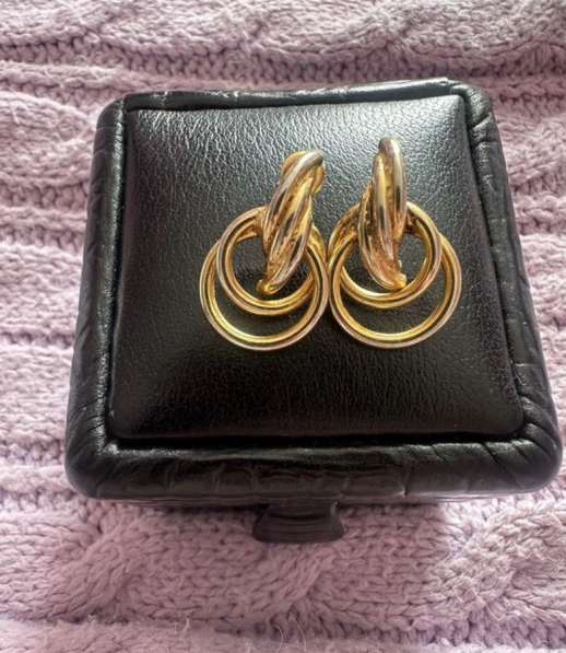 Сережки бижутерия