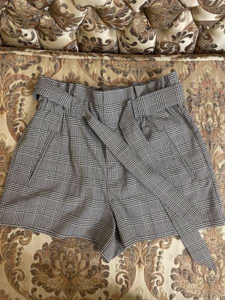 Шорты Zara