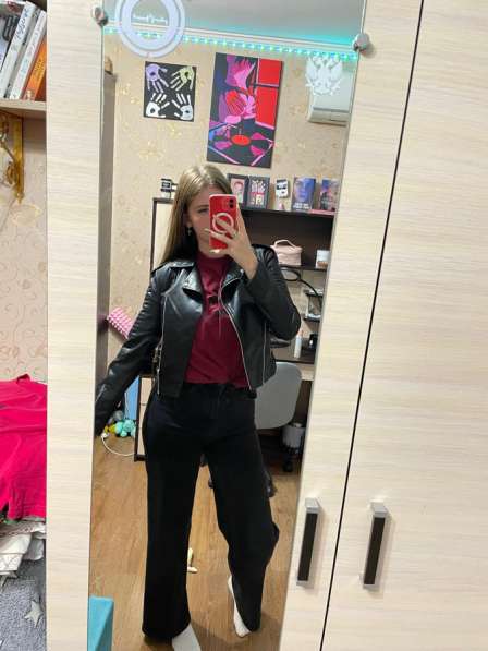 Кожаная куртка женская