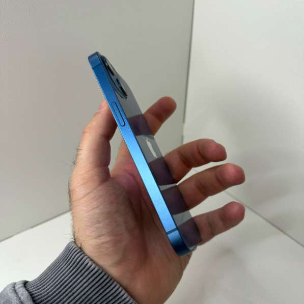 IPhone 13 128gb синий в Москве