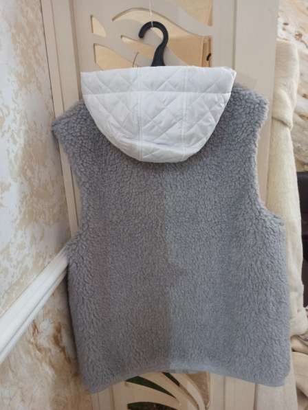 Продаётся жилет в Краснодаре фото 3