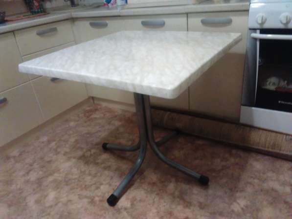 Продам кухонный стол в Пензе фото 3