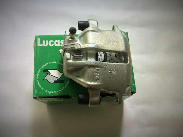 Суппорт тормозной BHW300 Lucas AUDI 80/90/100