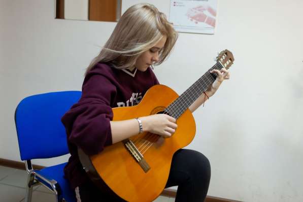 Уроки игры гитары в Симферополе