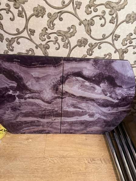 Продается кухонный стол в Хабаровске