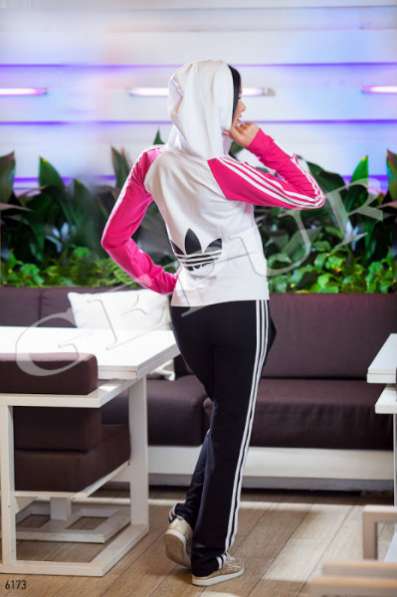 Женский спортивный костюм adidas в Волгограде фото 3